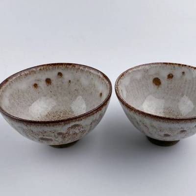 White-brown bowls set of 2