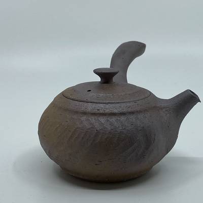 Sidehandle teapot 330ml
